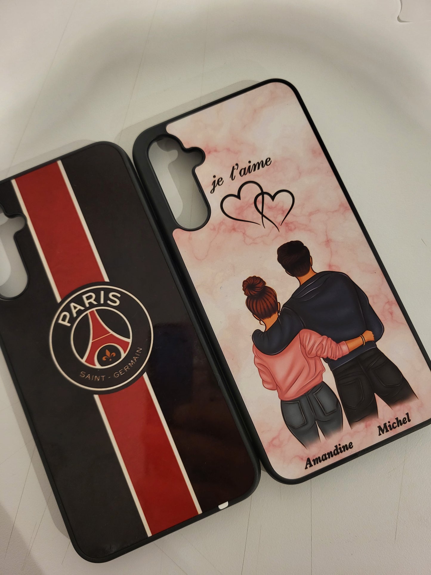 Coque de téléphone contour noir